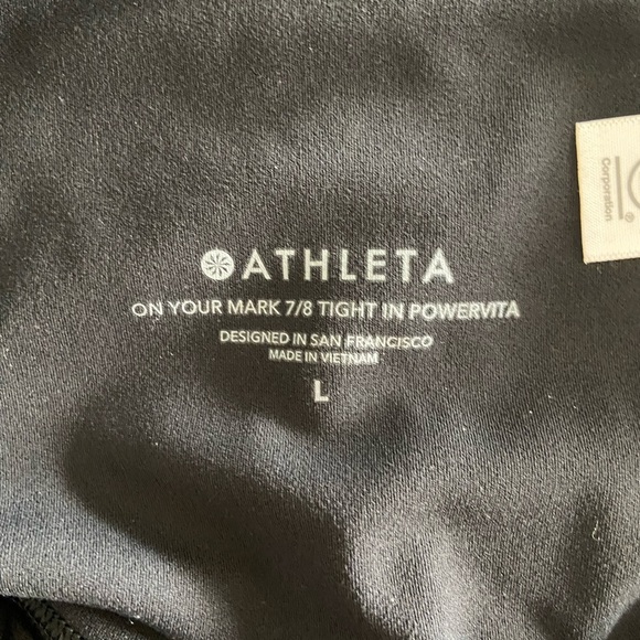 Athleta black cut out leggings 7/8 length - Picture 3 of 4